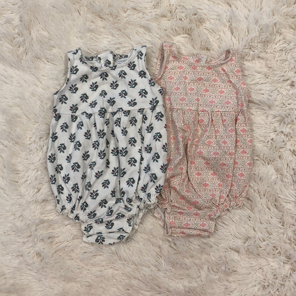 Old navy onesie set